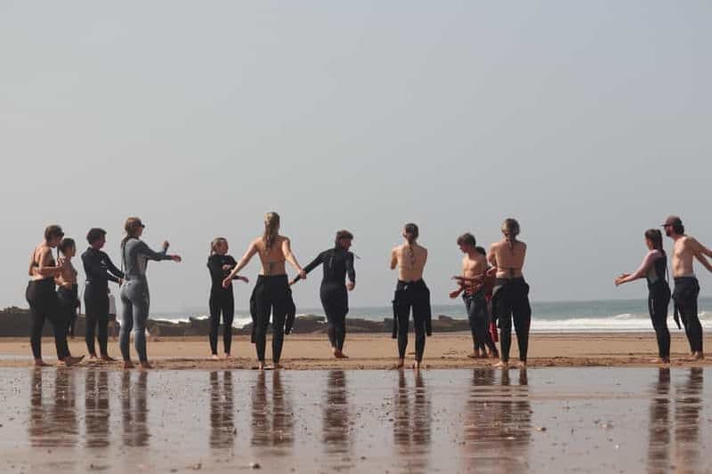 Billet Taghazout : expérience de surf d'une demi-journée avec déjeuner