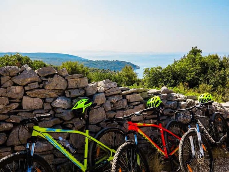 Billet Île de Šolta : Visite guidée à vélo