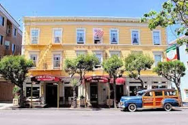 Billet Au départ de Nice : Visite d'une jounée du marché italien, de Menton et de La Turbie