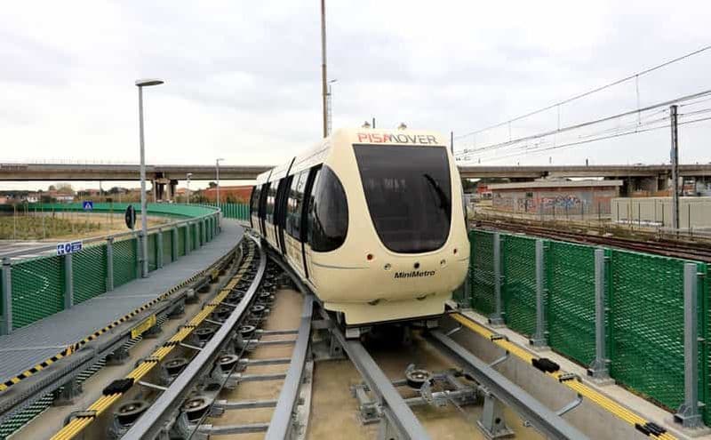 Billet Pise : Transfert en train de l'aéroport de Pise à San Giusto/Aurelia