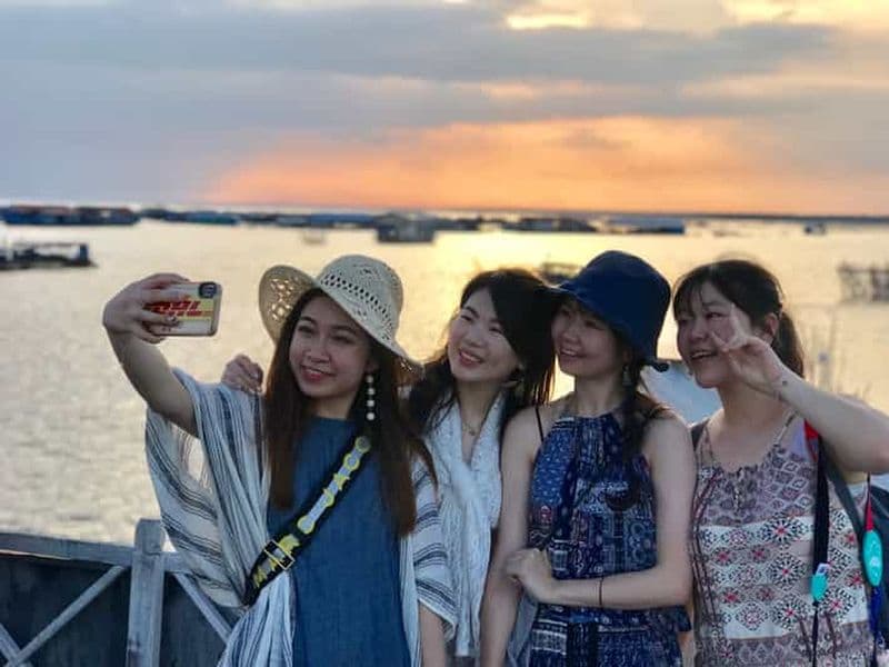 Billet Visite du Tonlé Sap, du village de Kompong Phluk et visite culinaire en soirée