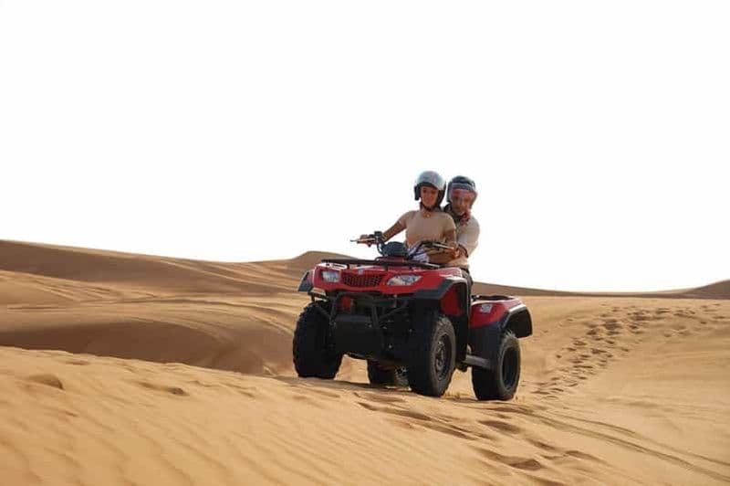 Billet Dubaï : Safari en quad, chameaux et campement avec dîner barbecue