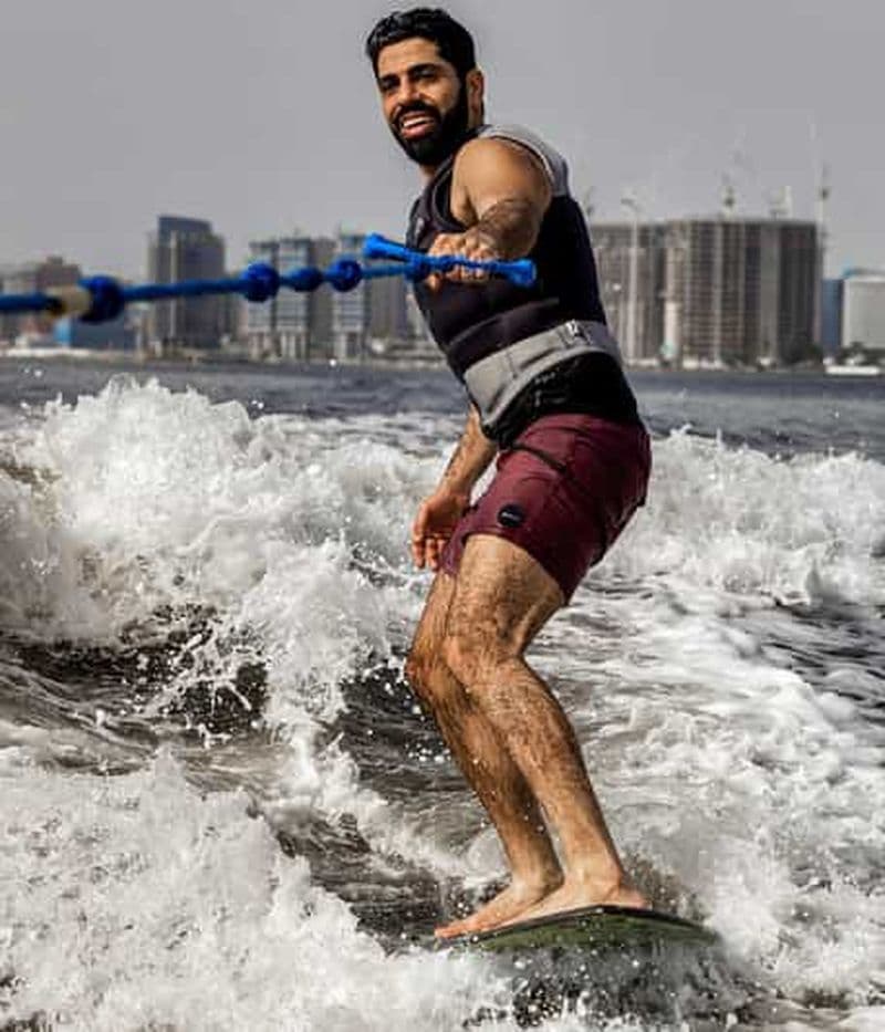 Billet Dubai Creek : Réservez votre prochaine expérience de wake surf !