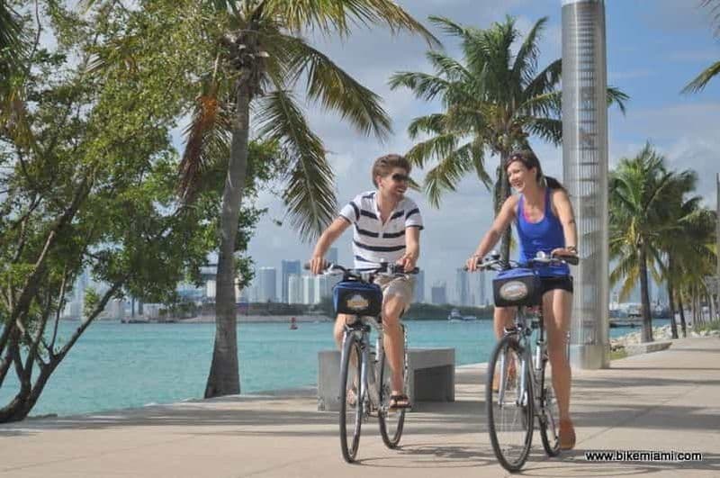 Billet Miami : 2 heures d'excursion à vélo à la découverte de l'Art déco
