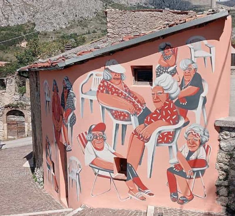 Billet Aielli : commencez votre randonnée dans l'extraordinaire Borgo Universo