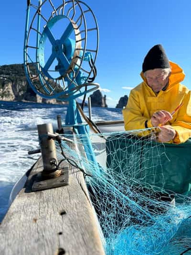 Billet PÊCHE À SORRENTE : VISITE NOCTURNE OU DIURNE À CAPRI
