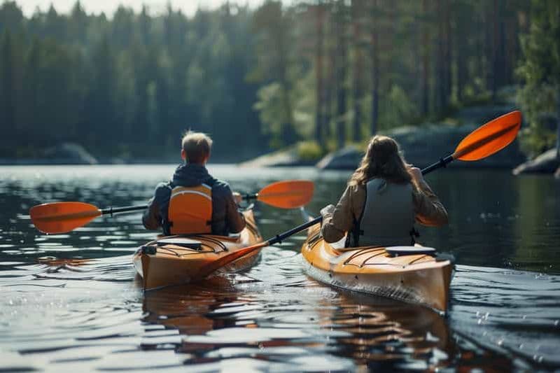 Billet Rovaniemi : aventure en canoë sur les lacs de Laponie et barbecue