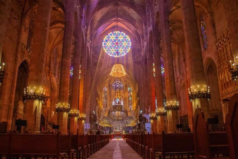 Billet Majorque : visite de la cathédrale, vue sur le château de Bellver et ensaïmada
