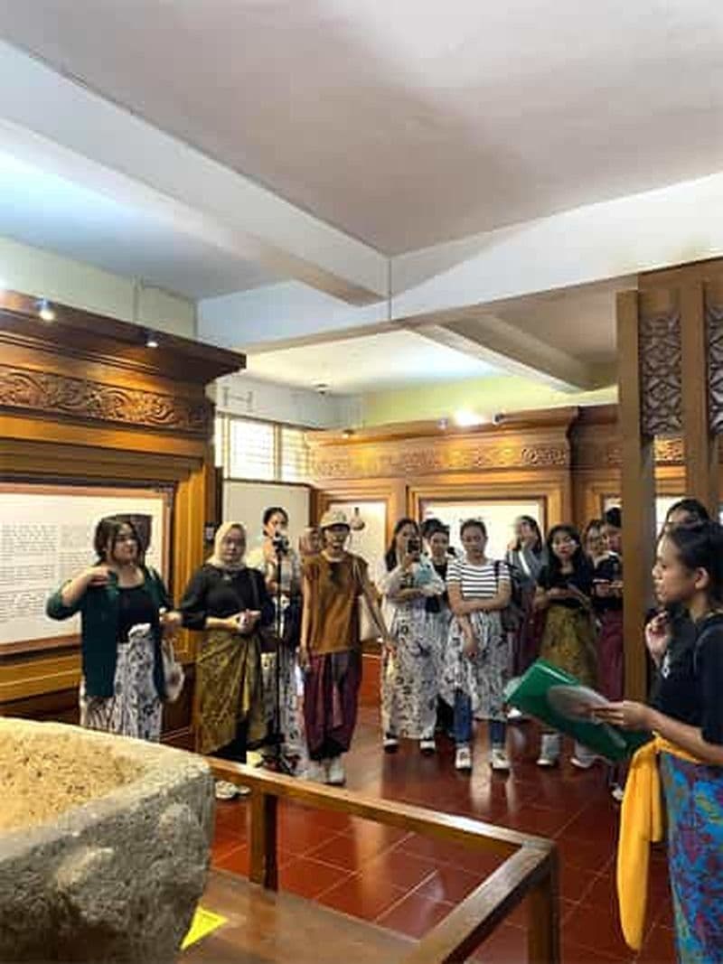 Billet Visite à pied du musée de Bali à l'hôtel historique Inna Bali