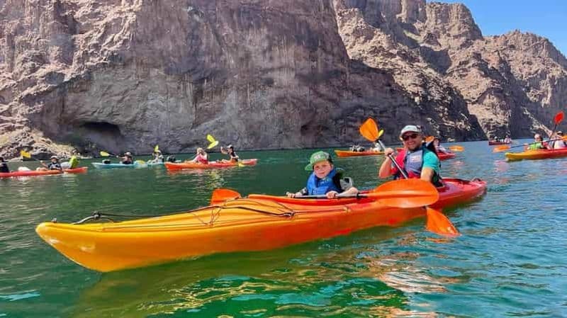 Billet Depuis Las Vegas : Location de kayak avec navette vers Emerald Cave