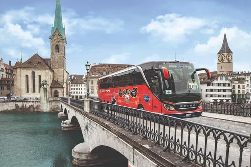 Billet Zurich : visite audioguidée de la ville en bus et croisière sur le lac
