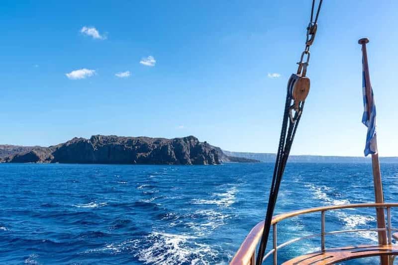 Billet Port de Santorin : Croisière vers le volcan, les sources d'eau chaude et Thirassia