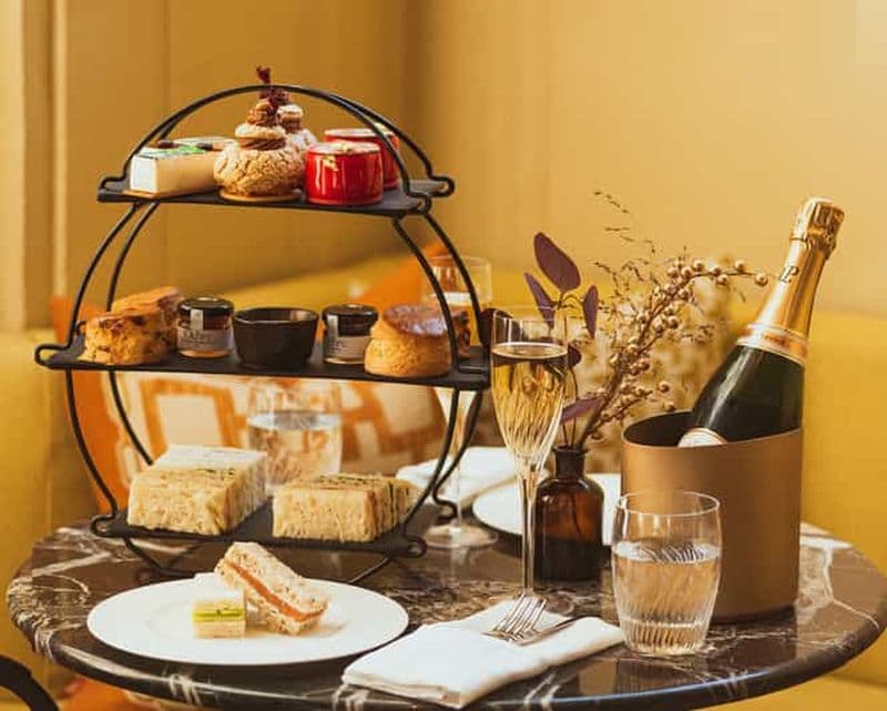 Billet Londres : Visite guidée de la National Gallery et thé de l'après-midi