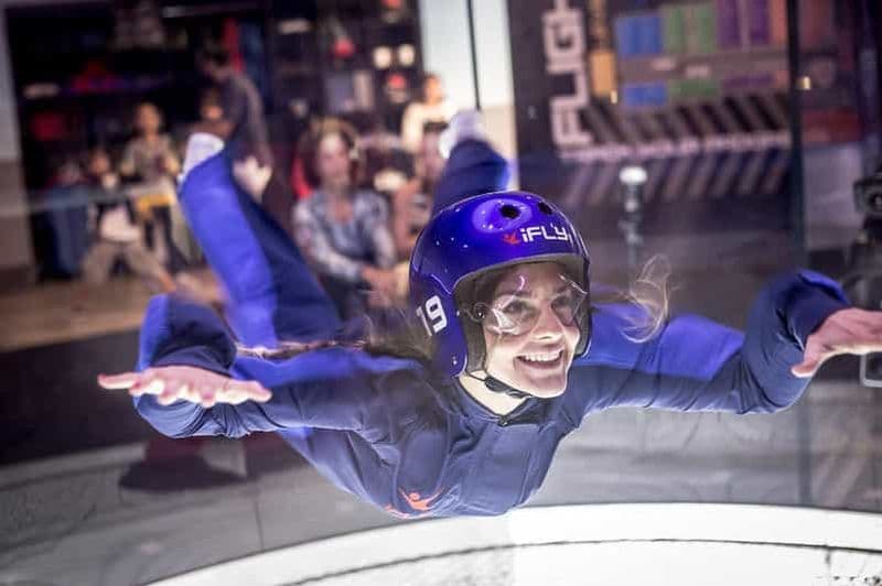 Billet Simulateur de saut en parachute iFLY d'Austin avec instructeur et équipement