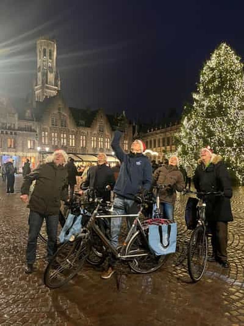 Billet Bruges : une expérience de visite à vélo de Noël avec un habitant