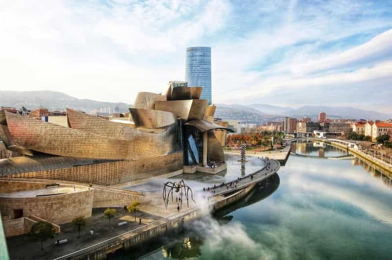 Billet Bilbao : Visite guidée privée et exclusive du musée Guggenheim