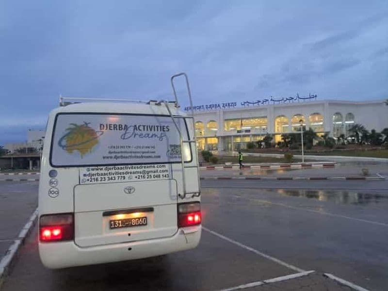 Billet Djerba-Zarzis : transfert aéroport-hôtel ou hôtel-aéroport.