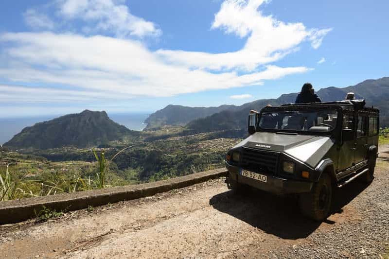 Billet Safari 4x4 privé à Madère, journée complète à Santana ou Porto Moniz