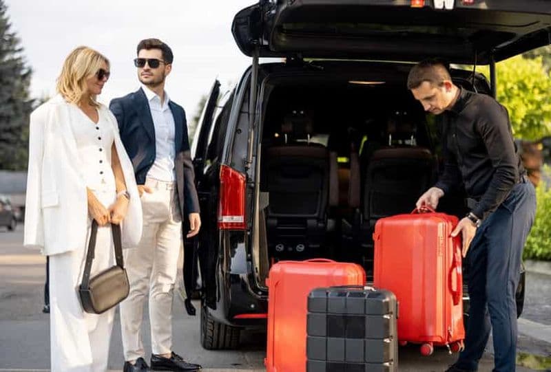 Billet Athènes Transfert VIP Prise en charge à l'aéroport et service de chauffeur toute la journée