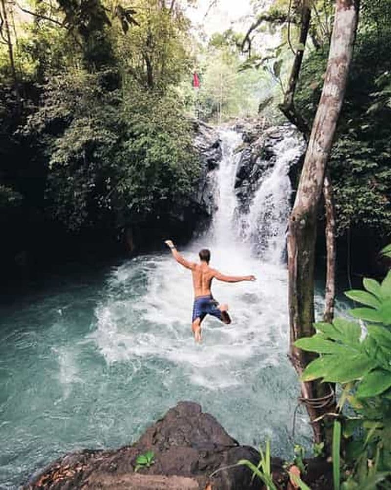 Billet Bali : Saut de falaise, chutes d'eau de Gitgit et rizières en terrasse