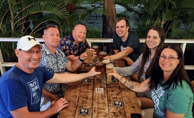 Billet Oahu : Sips & Secrets of Hawaii Pub Crawl (en anglais)