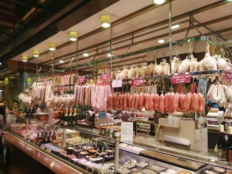 Billet Lyon : visite culinaire des Halles de Lyon Paul Bocuse avec un habitant