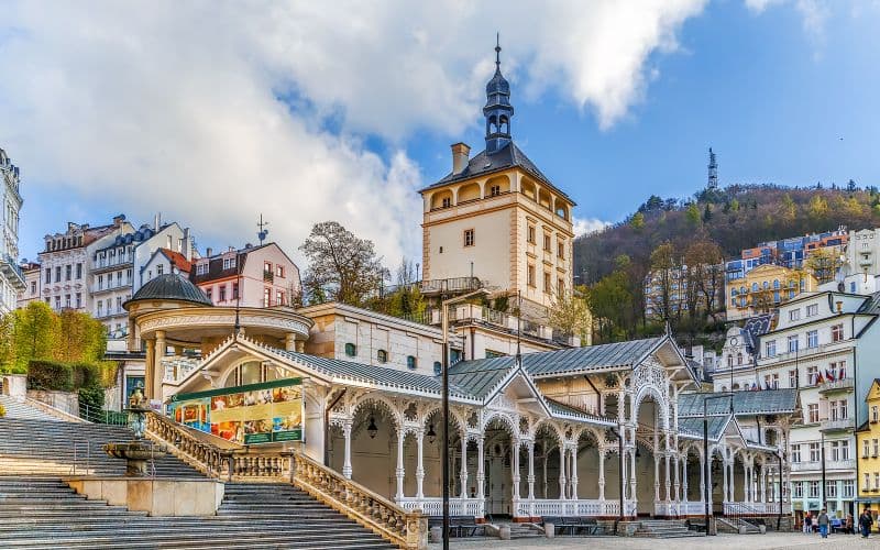 Billet À partir de Prague : Karlovy Vary et la tour d'observation de Diana - Excursion d'une journée