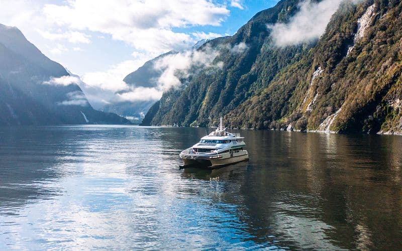 Billet Depuis Te Anau : Excursion d'une journée à Milford Sound avec croisière et transferts aller-retour