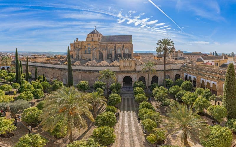 Billet Visite guidée de la Mosquée-Cathédrale de Cordoue et du quartier juif avec visite de l'Alcázar en option