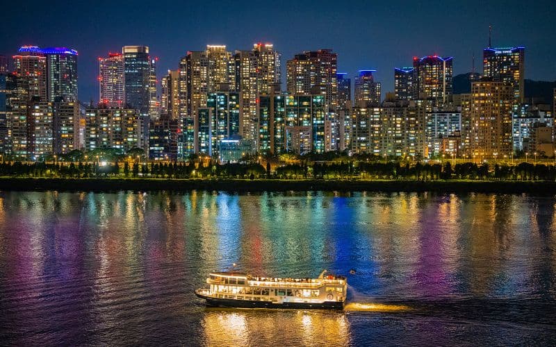 Billet Croisière nocturne sur le fleuve Han par Eland Cruise