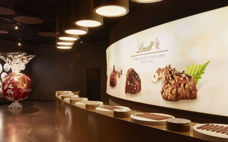 Billet Demi-journée de visite de Zürich avec visite de la maison du chocolat Lindt et croisière touristique