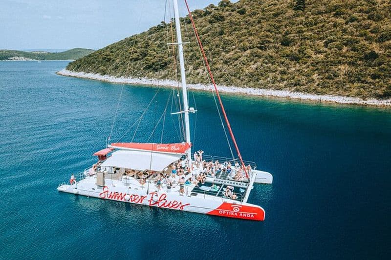 Billet Excursion en catamaran à Hvar, aux îles Pakleni et à Brac