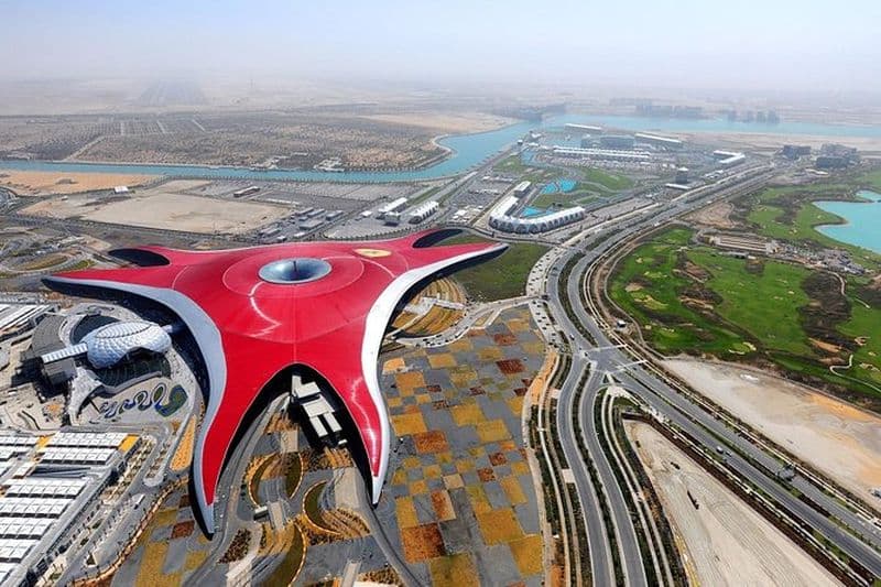 Billet Excursion à Abu Dhabi depuis Dubaï avec billets pour Ferrari World