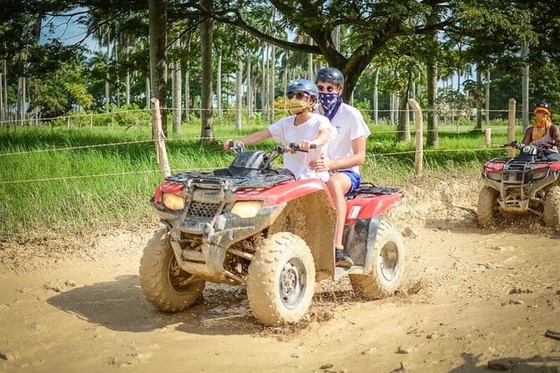 Billet Excursion en quad d'une demi-journee au cenote et a la plage de Macao au depart de Punta Cana