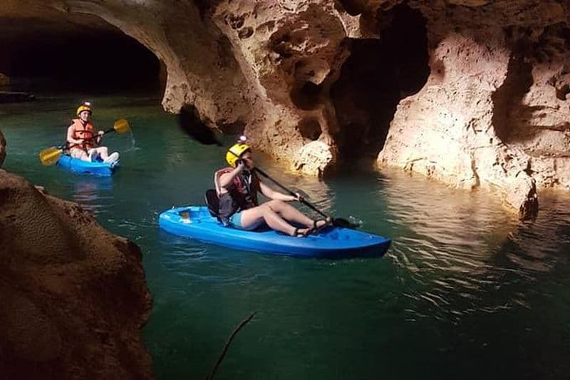 Billet Excursion en kayak dans les grottes de Belize City