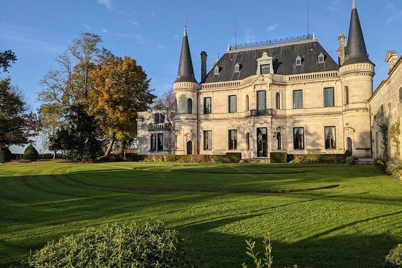 Billet Visite privée des vignobles du Médoc au départ de Bordeaux