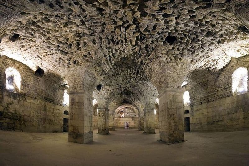Billet Visite de Game of Thrones avec la cave de Dioclétien à Split