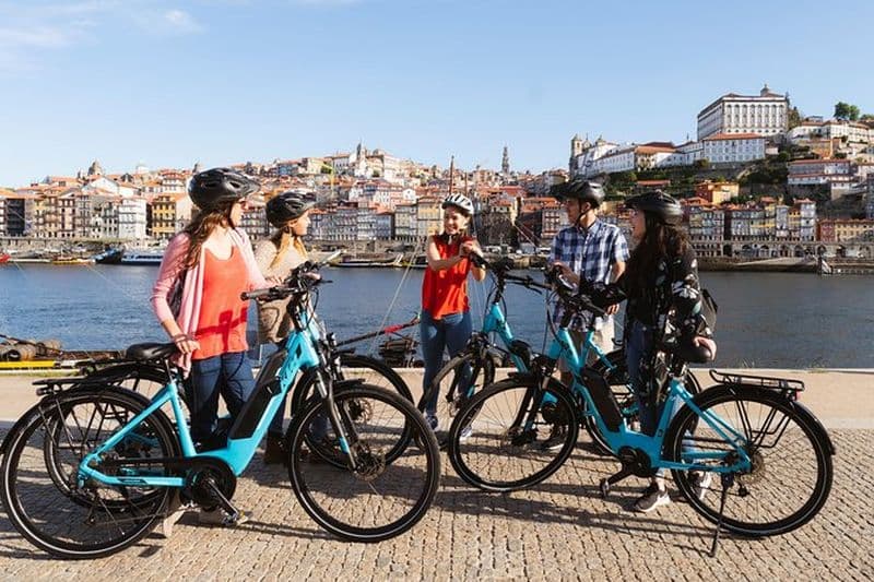 Billet Visite guidée à vélo dans le vieux quartier de Porto