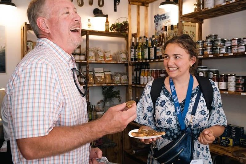 Billet Tour gastronomique et œnologique à Montmartre à Paris