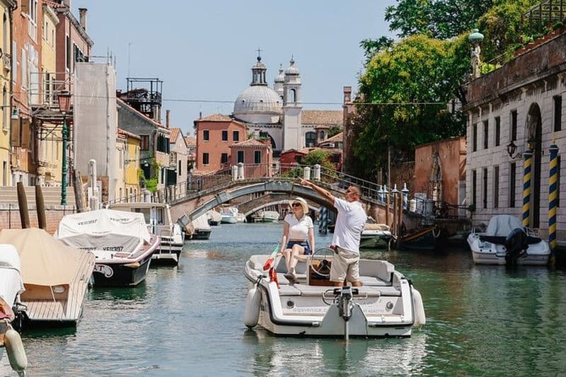 Billet Balade en bateau à travers les canaux cachés de Venise