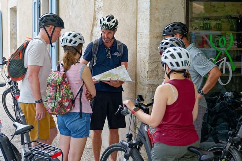 Billet Tour d'une journée complète à vélo dans la région du Luberon depuis Avignon