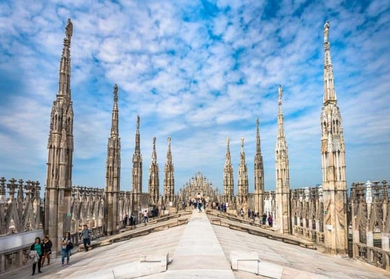 Billet Visite guidée des toits du Duomo de Milan et visite en bus optionnelle