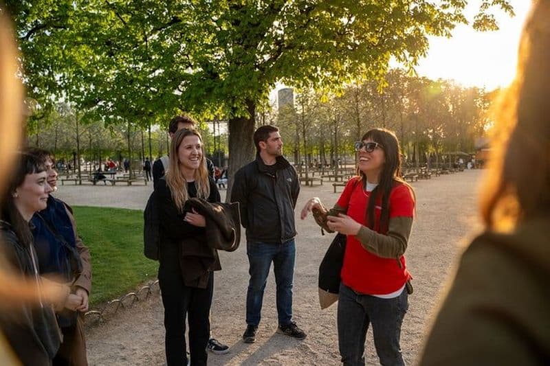 Billet Visite de Saint-Germain-des-Prés et du Quartier Latin de Paris avec dégustations culinaires et jeu de pétanque