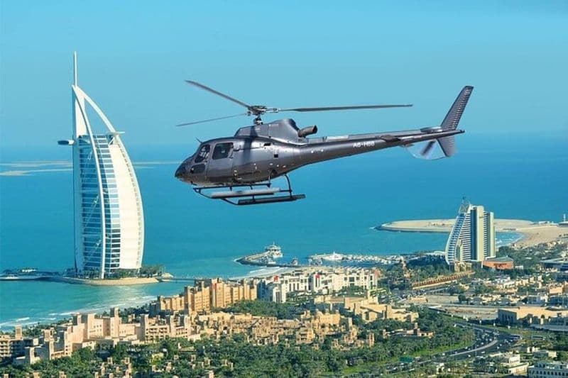 Billet Balade en hélicoptère à Dubaï avec transferts privés