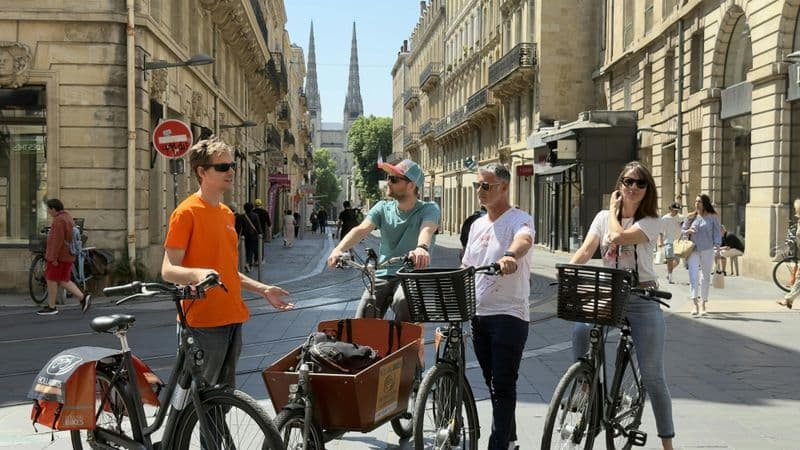 Billet Visite à vélo des incontournables de Bordeaux avec un guide local