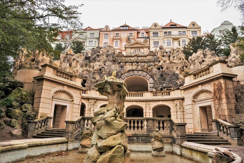 Billet Promenade de découverte autoguidée de Prague cachée à Vršovice, Vinohrady et Žižkov