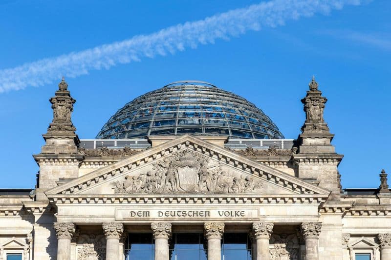 Billet Reichstag tour with visit of the cupola in German