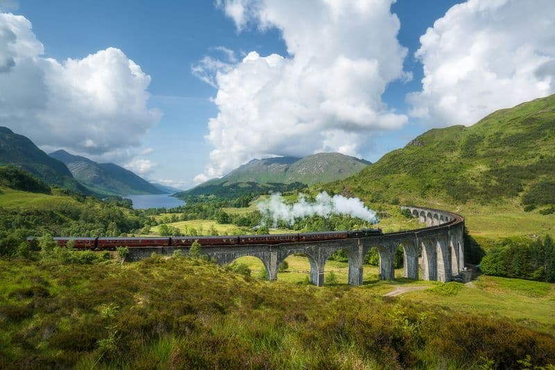 Billet Glenfinnan, Fort William and Glencoe Adventure from Edinburgh