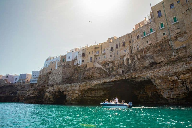 Billet Excursion en bateau aux grottes marines de Polignano a Mare
