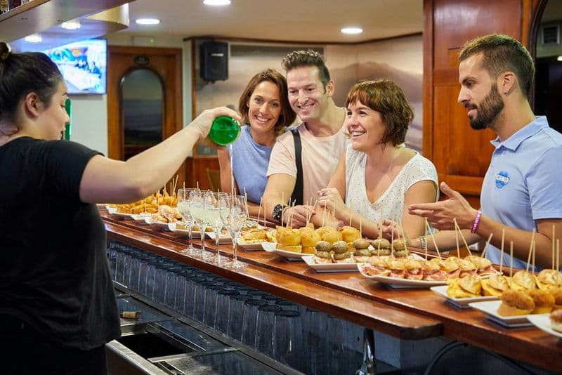 Billet Dégustation de pintxos accompagnés de vins espagnols à Bilbao